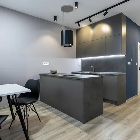 Apartment Av
