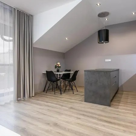 Apartment Av