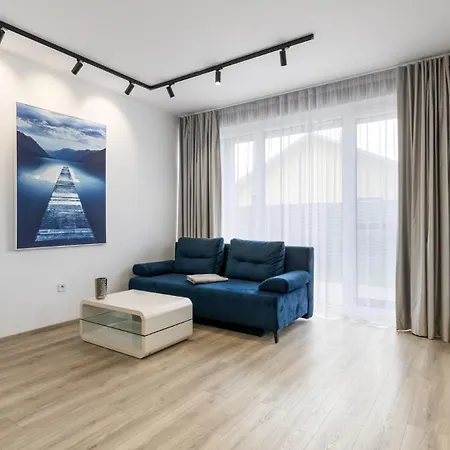 Apartment Av Senec